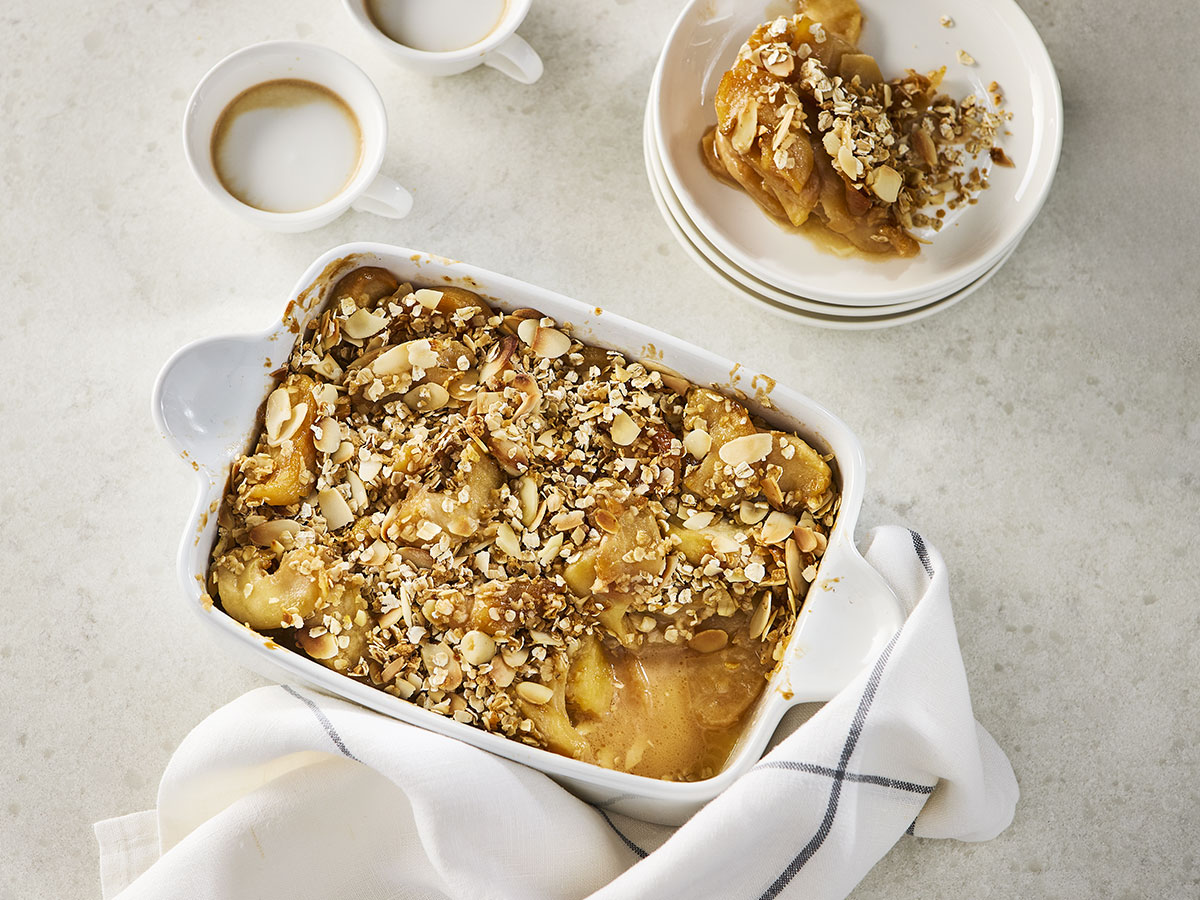 Maple-Almond Apple Crumble - Maple from Canada