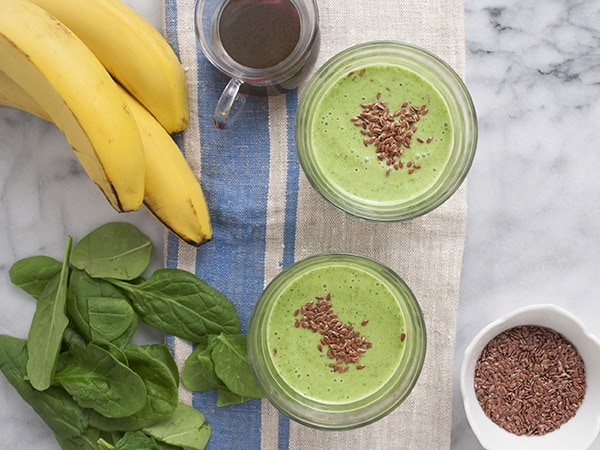 Maple Spinach Smoothie with Flax Seeds