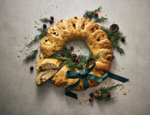 Maple Christmas Wreath Cake